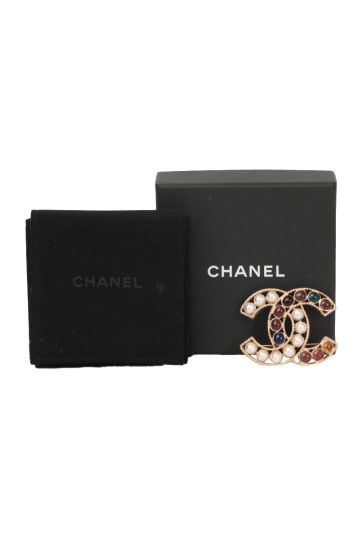 Chanel CC Logo Pearls Brooch