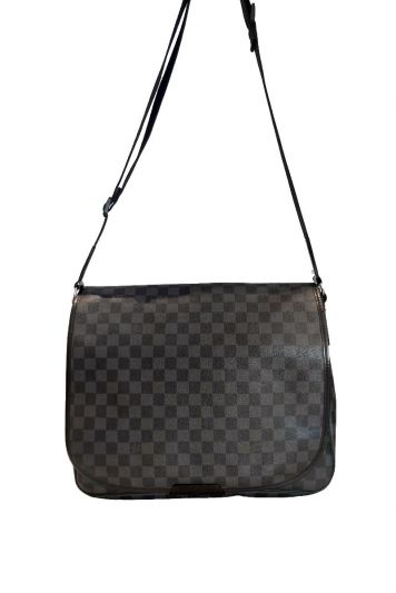 LOUIS VUITTON Damier Graphite Christopher Messenger Bag 182360