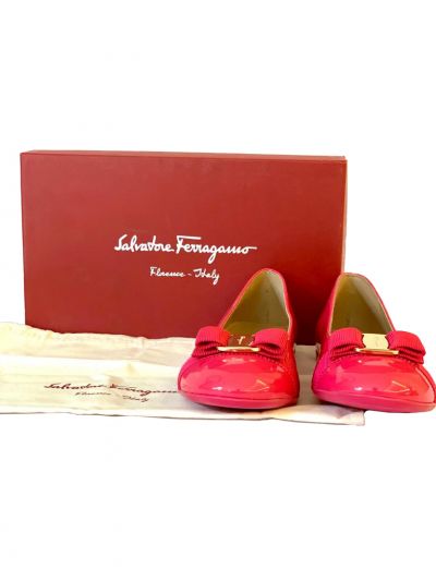 SALVATORE FERRAGAMO VARINA MINI BALLERINAS RT64-10