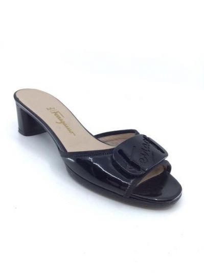 SALVATORE FERRAGAMO BLOCK HEEL SIDES