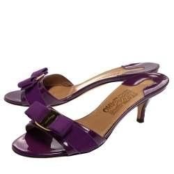 Salvatore ferragamo bow sandals sales
