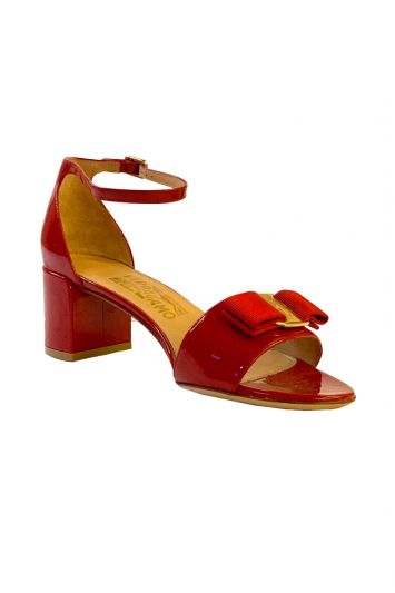 SALVATORE FERRAGAMO VARA BOW SANDALS RT53-10