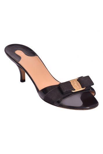 Salvatore Ferragamo Vara Bow  Heels