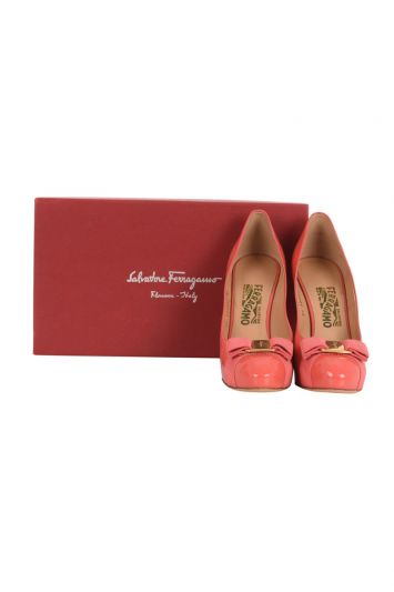 SALVATORE FERRAGAMO VARA BOW PLATFORM PUMPS