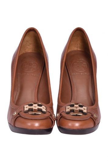 Tory Burch Janey Brown Leather Logo Pumps