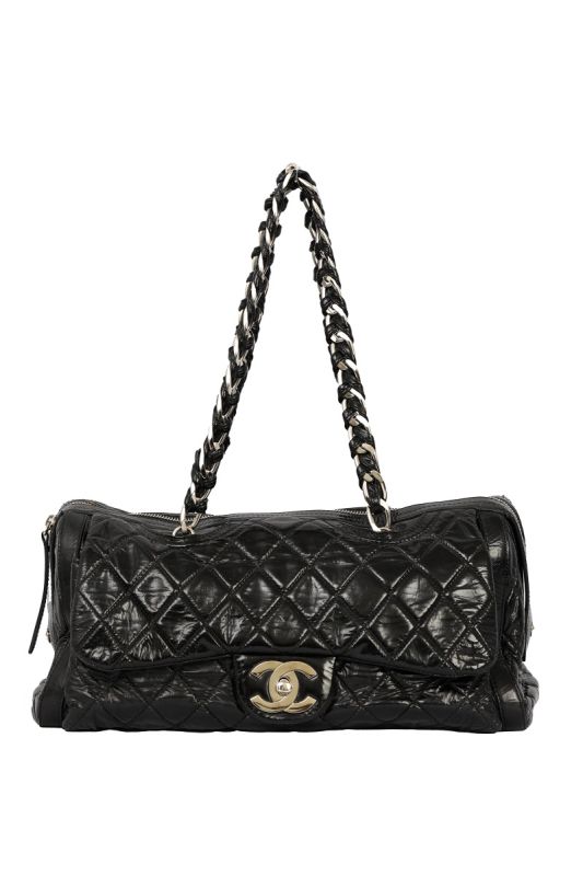 CHANEL MATRASSE BLACK QUILTED PATENT LEATHER BAG