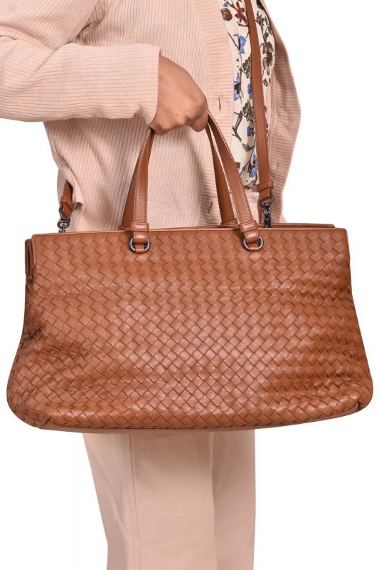 Bottega Veneta IntrecciatoNappaLeather Large Tote Bag