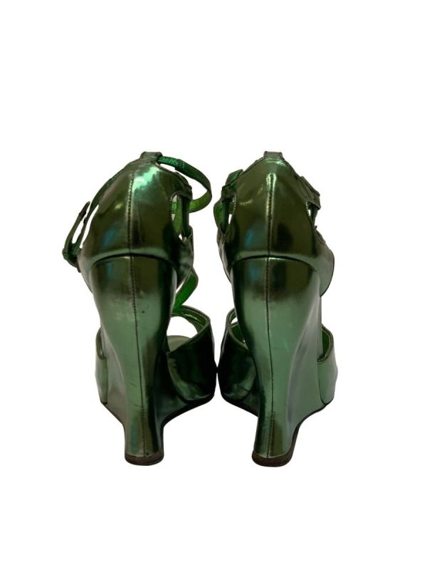 BOTTEGA VENETA METALLIC GREEN CUTOUT WEDGES SANDALS