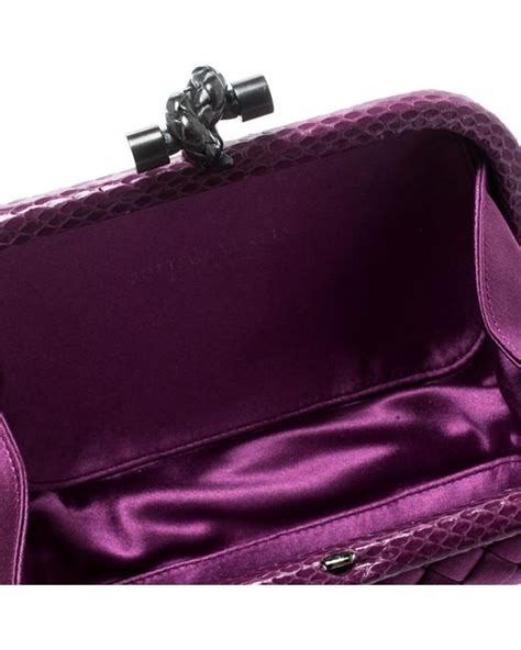 BOTTEGA VENETA WOVEN KNOT CLUTCH