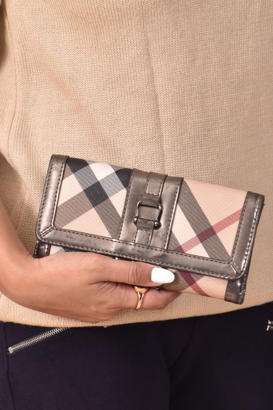 Burberry Nova Check Wallet RT131-10