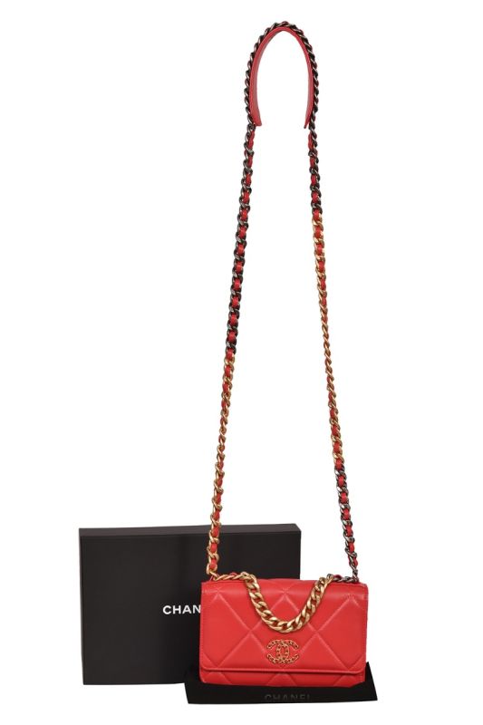 Chanel 19 Leather Wallet on Chain