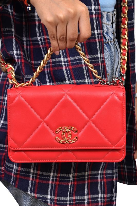 Chanel 19 Leather Wallet on Chain