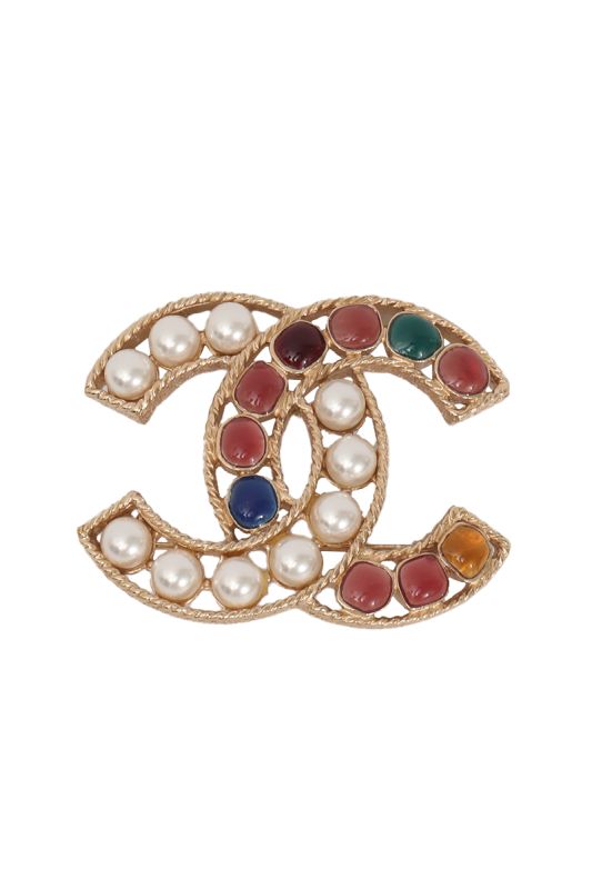 Chanel CC Logo Pearls Brooch