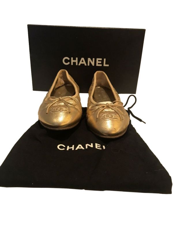 Chanel Gold Leather Cap Toe Ballerinas