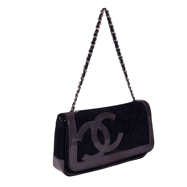 CHANEL VELVET SHOULDER BAG
