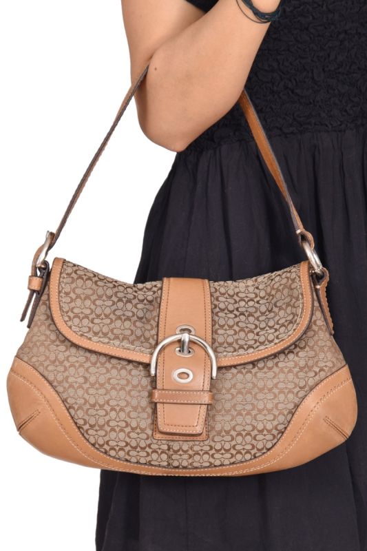 Coach Monogram Canvas Shoulder Bag RT139-10