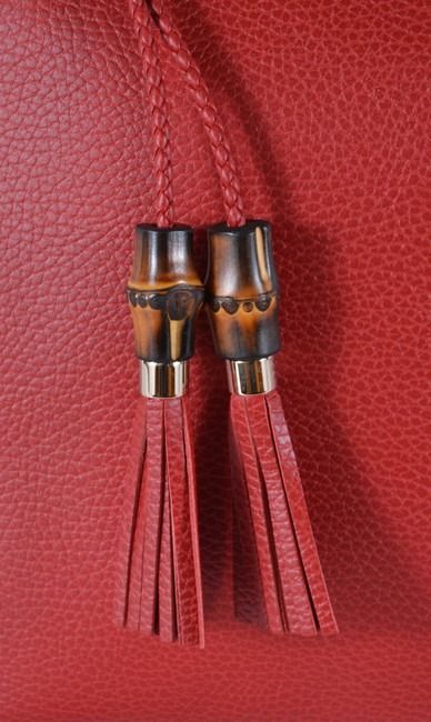 GUCCI BAMBOO TASSEL PULL ZIP TOP LARGE REDCLUTCH