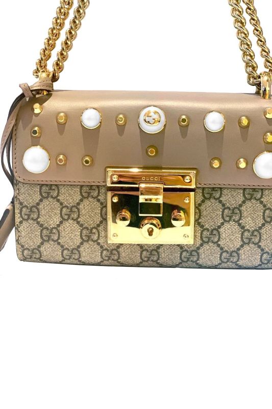 GUCCI NUDE LEATHER GG SUPREME CANVAS PADLOCK STUDDED SHOULDER BAG