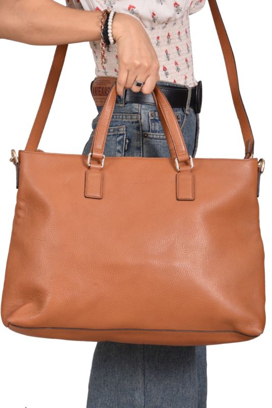Gucci Pebbled Leather Bamboo Tassel Tote Bag
