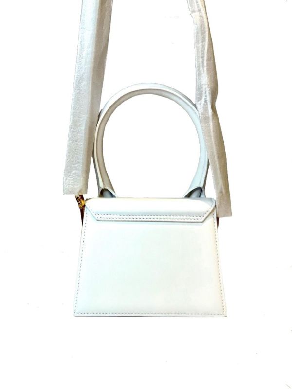 JACQUEMUS WHITE CHIQUITO MOYEN BAG