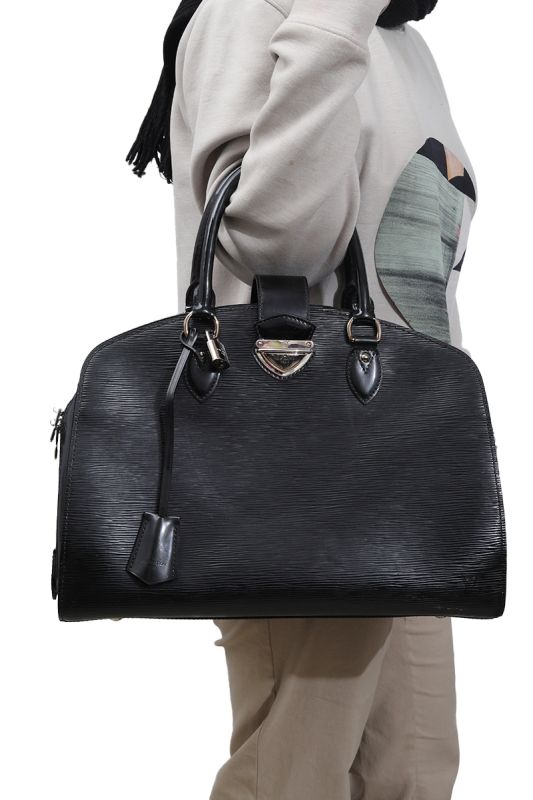 Louis Vuitton Black Epi Leather Pont- Neu Bag