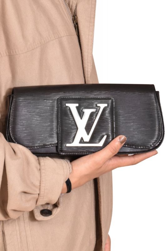 LOUIS VUITTON BLACK EPI LEATHER SOBE CLUTCH