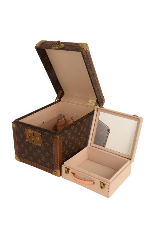 LOUIS VUITTON BOITE FALCONS  TRAIN CASE 
