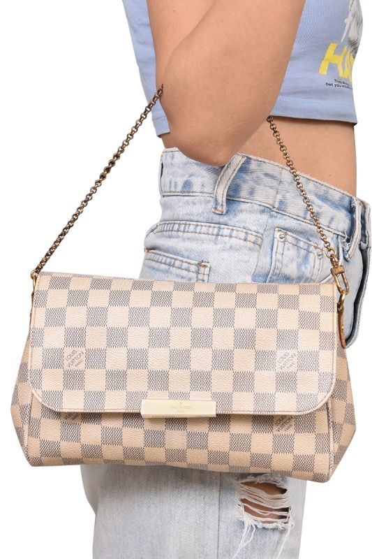 Louis Vuitton Favorite Damier MM shoulder bag