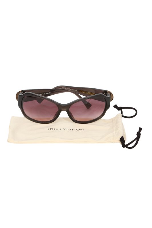 Louis Vuitton Logo Sunglasses