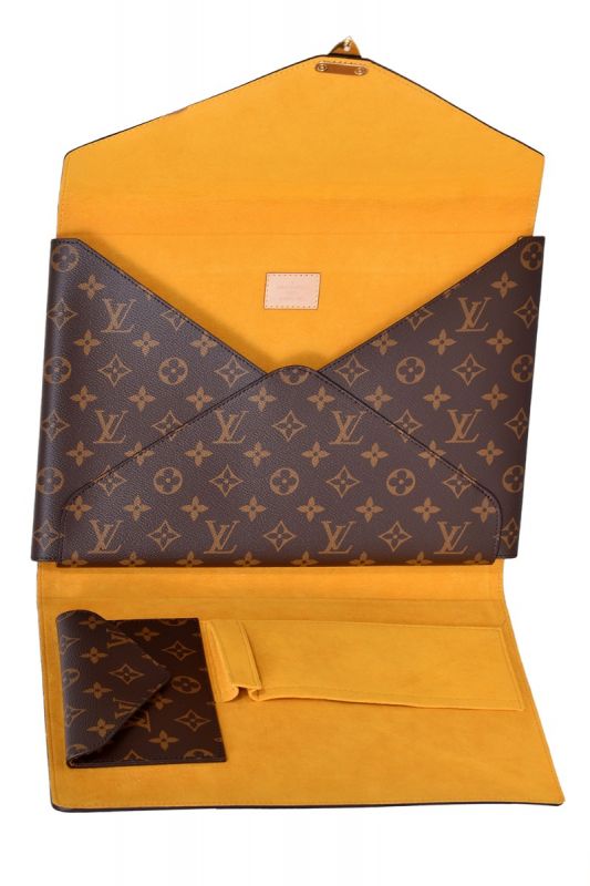 Louis Vuitton Monogram Mark Folder