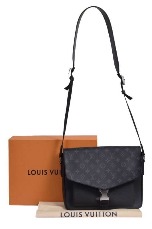 Louis Vuitton Monogram Messenger Bag