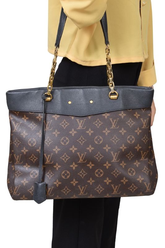Louis Vuitton Pallas Shopper Tote Bag