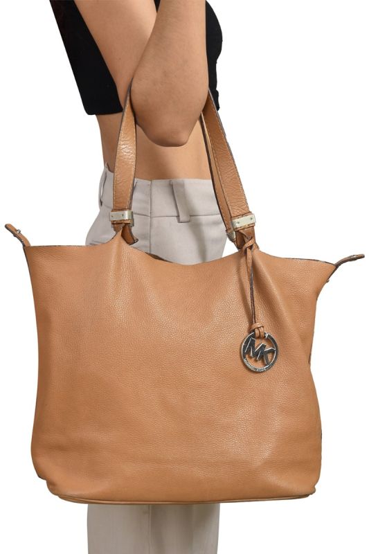 Michael Kors Jet Set Cappuccino Tote Bag
