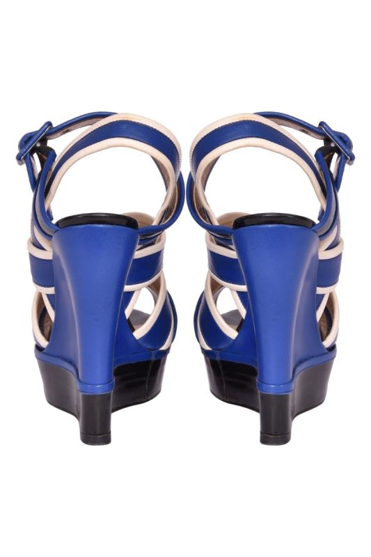 Oscar De La Renta Blue and White Wedges
