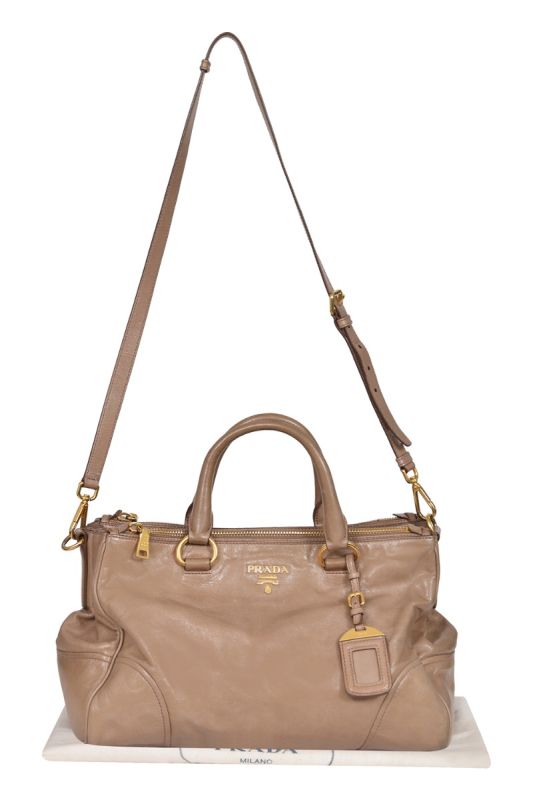 Prada Vitello Daino Leather Handbag RT156-103