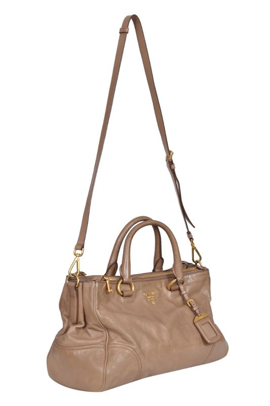 Prada Vitello Daino Leather Handbag RT156-103