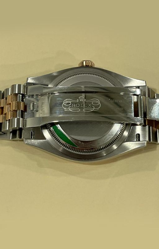 Rolex Oyster Datejust 36 RolesorEyerose Silver Fluted Watch
