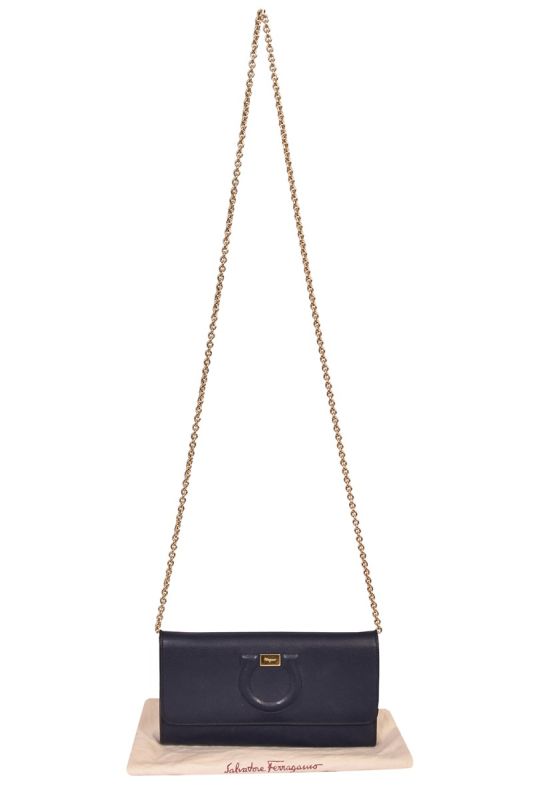 Salvatore Ferragamo Gancio City Wallet on Chain