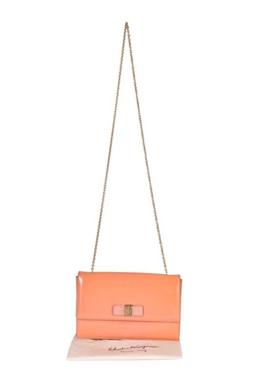 SALVATORE FERRAGAMO VARA BOW PATENT LEATHER BAG