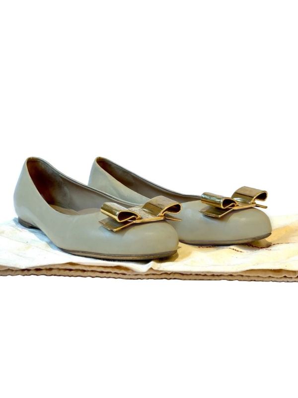 SALVATORE FERRAGAMO VARINA FLATS