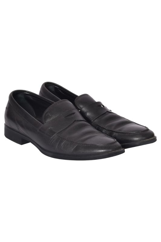 Tod’s Black Leather Loafers