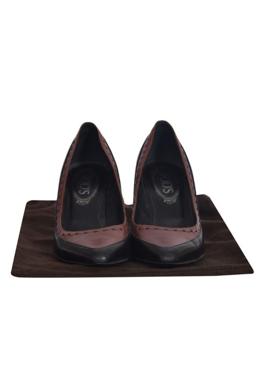 Tod’s Brown Leather Pointed Pumps