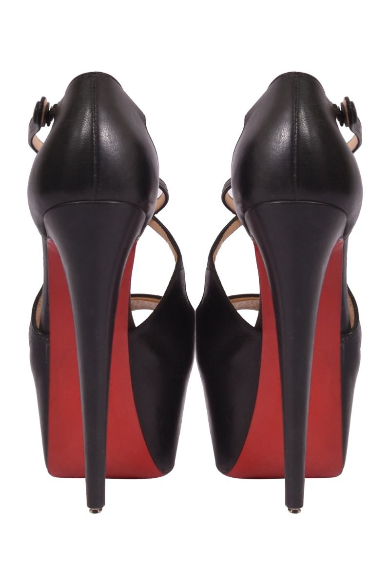 Criss cross hotsell platform sandals