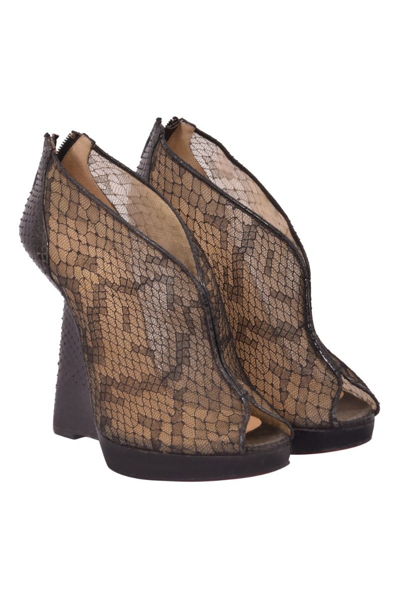 Black lace on sale wedges