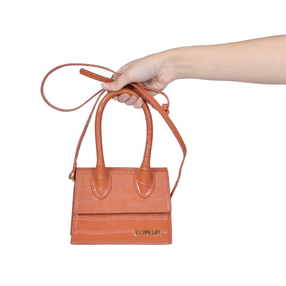 Jacquemus deals croco bag