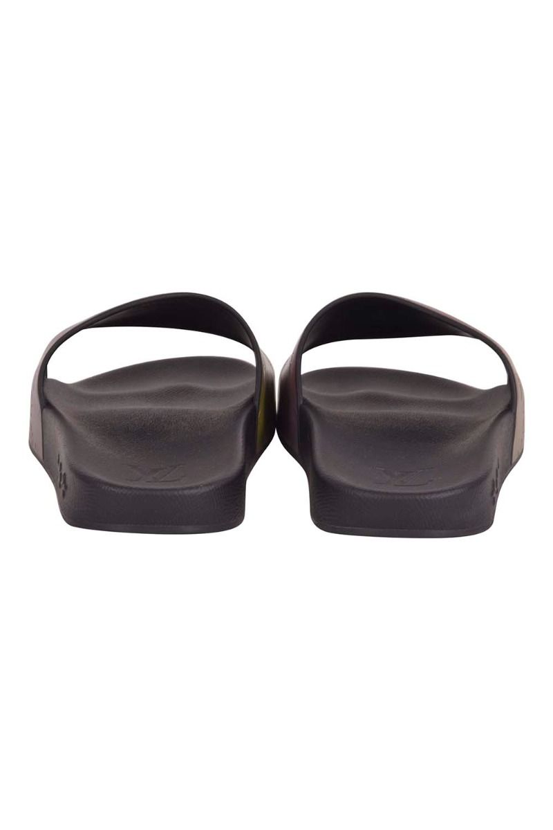 Louis vuitton on sale slide slippers